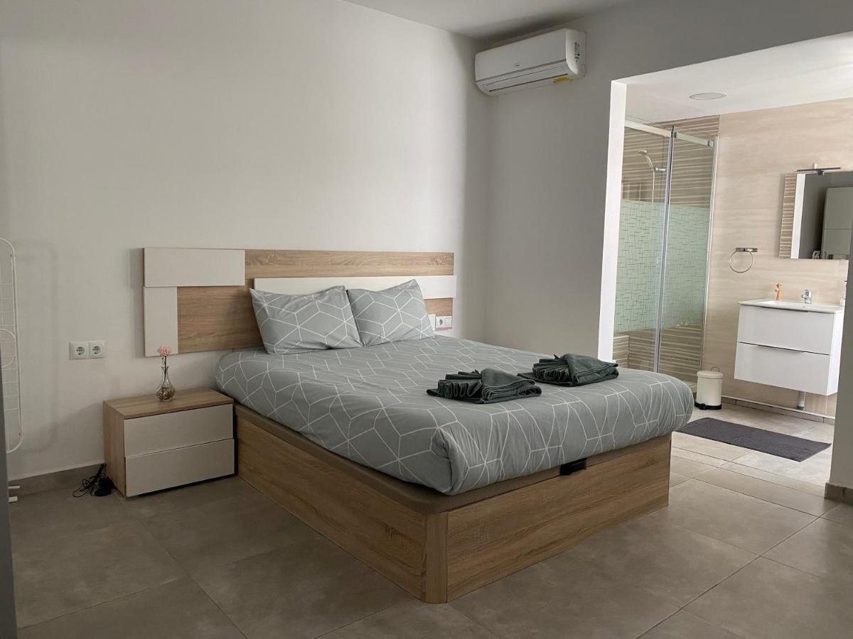 Centre Apartment Near Plaza De Toros Alicante Bagian luar foto