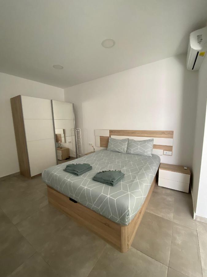 Centre Apartment Near Plaza De Toros Alicante Bagian luar foto