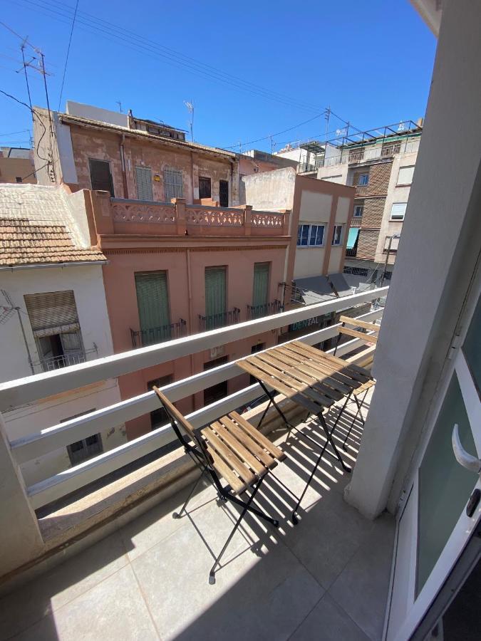 Centre Apartment Near Plaza De Toros Alicante Bagian luar foto