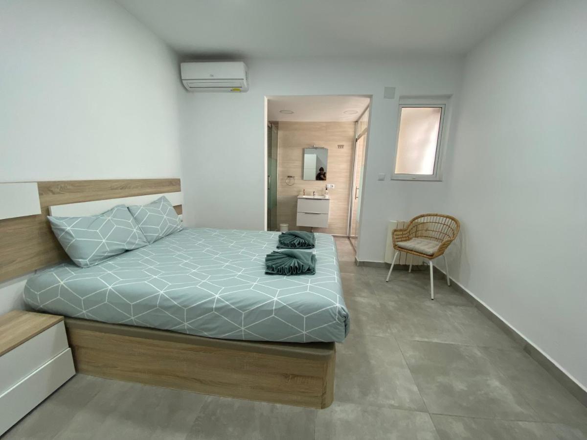 Centre Apartment Near Plaza De Toros Alicante Bagian luar foto
